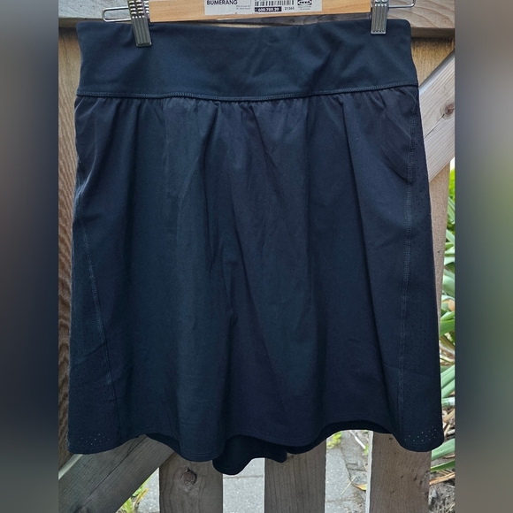 Spanx Black Skort With Zippered Pocket/ Fast Drying Light Breathable Fabric. Lg - Picture 2 of 10